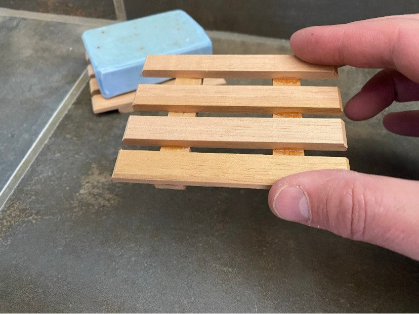 Alder Slatted Style 4 Top Soap Saver
