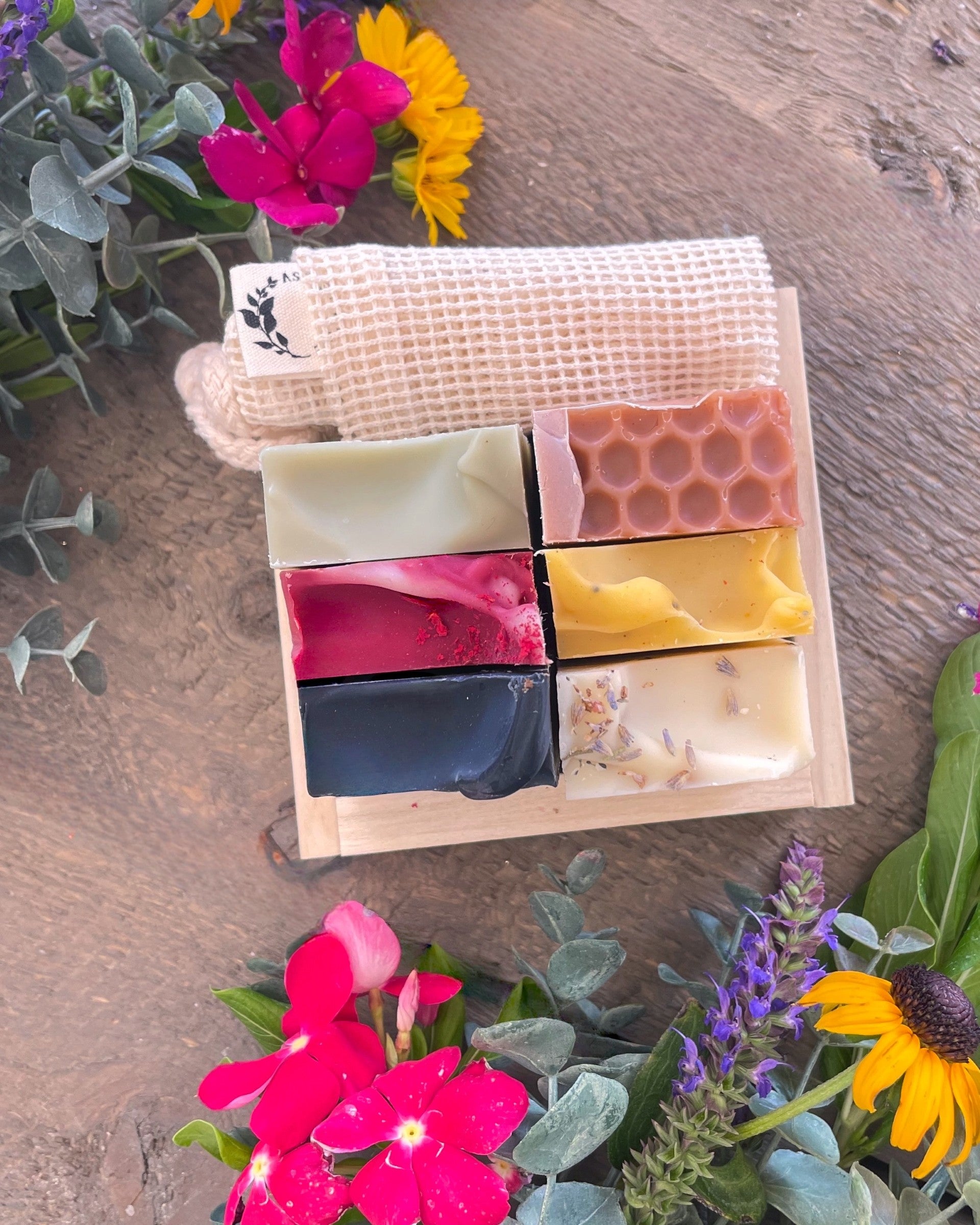 Poplar Bundle Gift Tray- As Seen on Ashleymariesoap.com